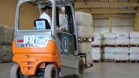 آسوشیتدپرس: دو طرف درگیر در یمن اکثر کمک‌های بین‌المللی را غارت می‌کنند