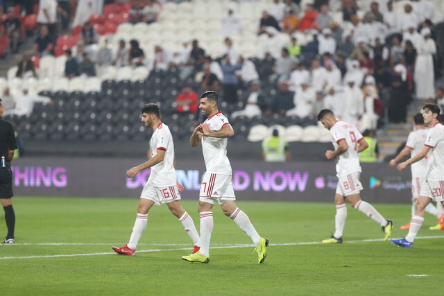 چرا طارمی بعد از گل‌زنی "۶" نشان داد؟