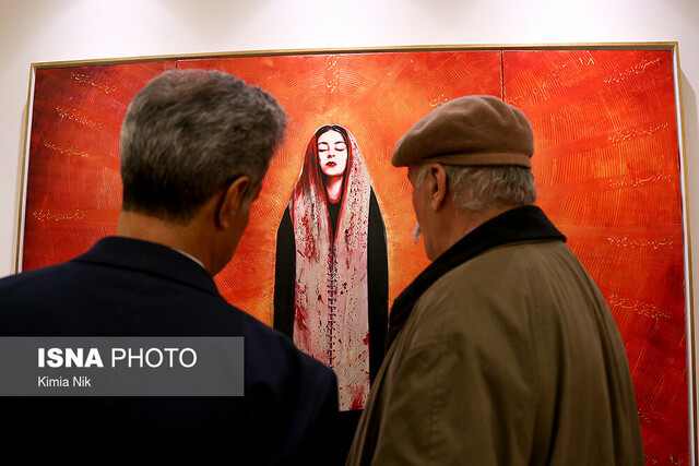 گالری‌گردی در تهرانِ قرمز