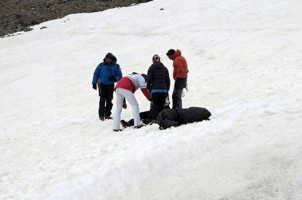 مرگ یکی از گمشدگان گرفتار در برف ایوانکی