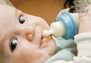 مشاوره، مصرف خودسرانه شیر مصنوعی در نوزادان را کاهش می‌دهد
