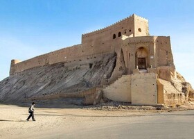 بررسی «قلعه‌ها» در تاریخ ایران