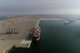 مرحله نخست طرح توسعه بندر شهید بهشتی با ساخت موج شکن به طول هزار و ۶۵۰ متر، دایک گذاری بیش از پنج کیلومتر، بیش از ۶۰ هکتار بتن ریزی و تایل گذاری و تحکیم بستر، ساخت یک ترمینال کانتینری شامل ۲ پست اسکله به طول ۶۴۰ متر، ساخت سه پست اسکله چند منظوره به طول ۷۵۰ متر، لایروبی به میزان ۱۶ میلیون مترمکعب تا عمق منفی ۱۶ متر و احیای اراضی جدید حاصل از لایروبی دریا در سطح ۲۰۳ هکتار در سال گذشته با حضور رییس جمهور افتتاح شد.