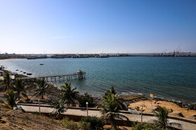 اسکله شهید کلانتری دارای یک پست چند منظوره و سه پست کالاهای عمومی است.