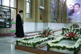 حضور مقام معظم رهبری در بهشت زهرا و مرقد امام خمینی (ره)