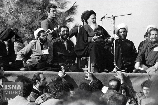 ویدئو / روزی که امام به ایران بازگشت ویدئو / روزی که امام به ایران بازگشت