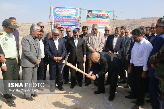کلنگ احداث سایت پسماند ویژه غرب بندرعباس به زمین زده شد