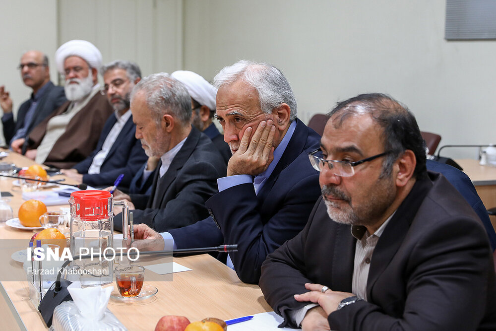 نشست مشترک شورای عالی الگو با وزیر علوم