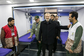 لاریجانی از نمایشگاه توانمندی‌های بهداری سپاه بازدید کرد