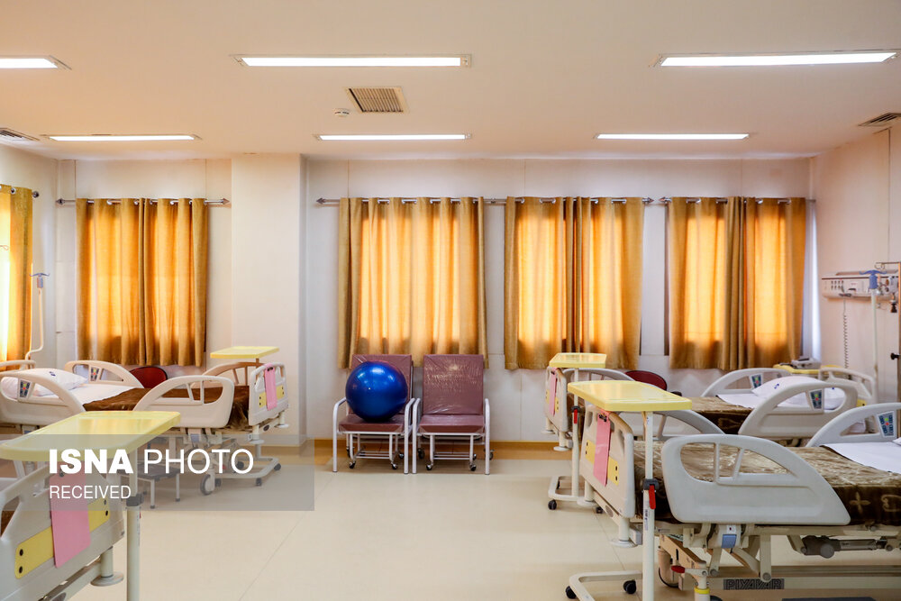 توزیع تخت‌های بیمارستانی در مناطق مختلف تهران چگونه است؟