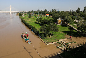 بالا آمدن آب رودخانه کارون در اهواز