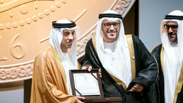 نویسنده اماراتی در بین نامزدهای نوبل؟ 1