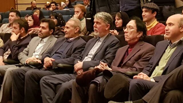 لالایی خوانی پروین بهمنی و حضور وزیر ارشاد در جشنواره موسیقی فجر