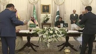 امضای قرارداد سرمایه‌گذاری ۲۰ میلیارد دلاری میان عربستان و پاکستان
