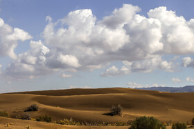 منطقه کویری «جندق» در نزدیکی روستای فرحزاد.