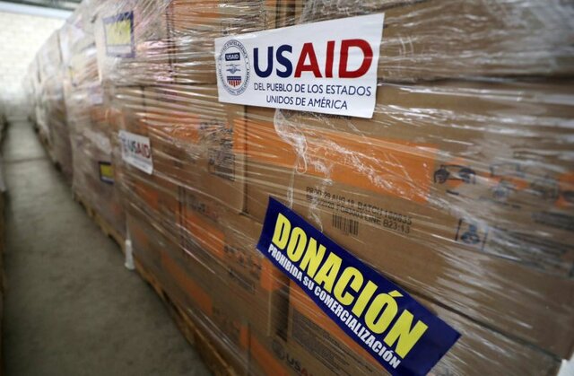 ونزوئلا مسیر انتقال کمک‌های خارجی را بست
