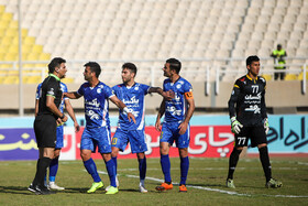 علوی: اگر درگیری‌ها عمدی باشد، برخورد می کنم/ هنوز شانس بقا داریم