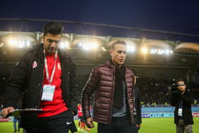 گل‌محمدی: گل تراکتورسازی خطا بود/ بازیکن حریف جلوی من به کمک داور توهین کرد