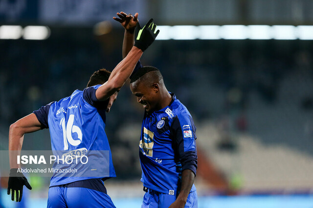 استقلال و پرسپولیس به دنبال بقا در کورس قهرمانی