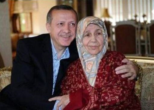 اردوغان و مادرش
