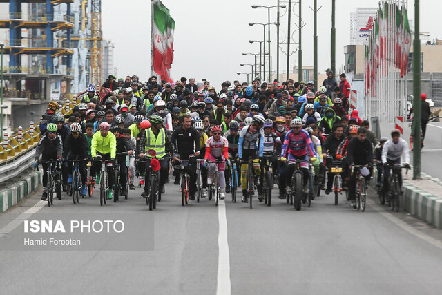 گردهمایی دوچرخه‌ها در پارک لاله 
