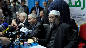 نشست بی‌نتیجه اپوزیسیون الجزایر/بوتفلیقه لیست اموال خود را ارائه کرد