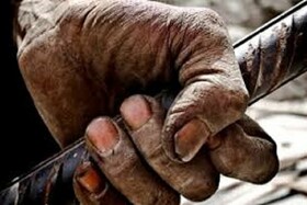 وزیر کار ابلاغیه تعیین حداقل دستمزد کارگران را اصلاح کند