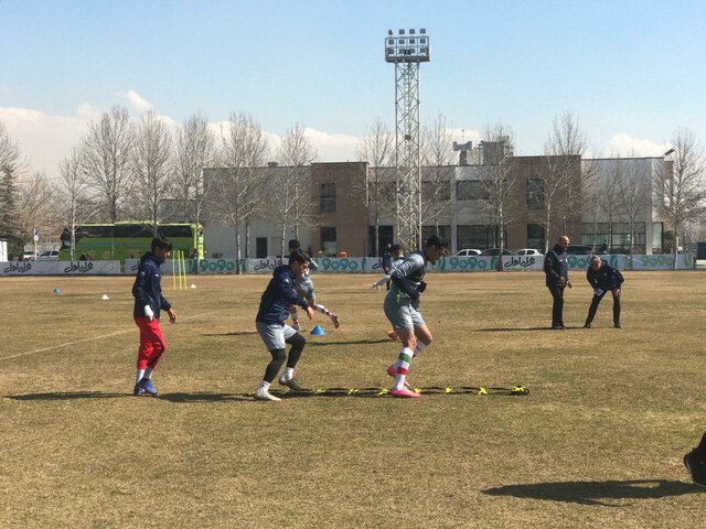 علیرضا حقیقی در مرکز ملی فوتبال/ پدیده هم ملی‌پوشانش را پس گرفت!