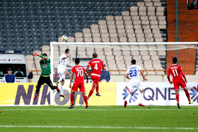 هافبک پاختاکور بهترین بازیکن زمین شد