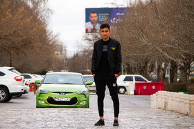 «محمدرضا» ۱۸ ساله در رشته تربیت بدنی درس می‌خواند و والیبال را به صورت حرفه‌ای دنبال می‌کند. «محمدرضا» روزی ۵ ساعت وقت خود را در فضای مجازی می‌گذراند.