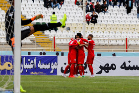 تراکتورسازی صدر جدول را تصاحب کرد/ سایپا دست پر از مسجد سلیمان برگشت