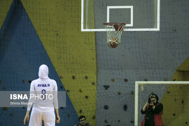 عکس تزئینی است کاپیتان تیم بسکتبال بانوان بندرعباس: پول و حمایت تنها برای ورزش آقایان است