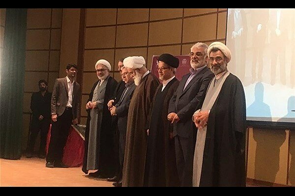 تقدير از 15 استاد نظريه پرداز حوزه علوم انساني نظريه پرداز