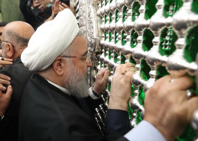الرئیس روحاني زار العتبة الحسینیة والعباسیة المقدسة في کربلاء image.png