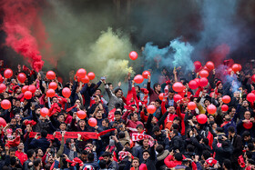 دیدار تیمهای تراکتورسازی تبریز و پدیده مشهد