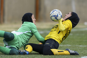 دیار تیمهای فوتبال سپاهان و ملوان بندرانزلی