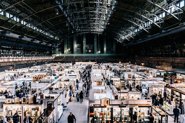 نمایشگاه کتاب یا موزه؟