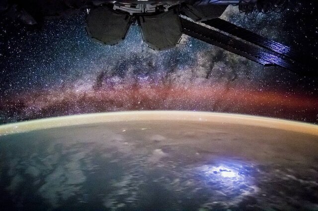 فضا از نگاه سرنشینان ایستگاه فضایی