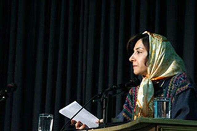 مشکلات و نیازهای ادبیات ایران
