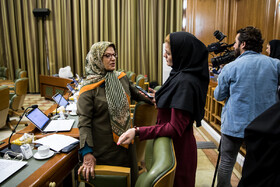 مصاحبه ناهید خدا کرمی رییس کمیته‌ سلامت شورای اسلامی شهر تهران در اولین جلسه شورای در سال ۹۸