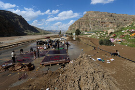 جریان زندگی در شهرستان سیل زده «معمولان»