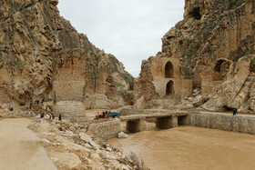 جریان زندگی در شهرستان سیل زده «معمولان»