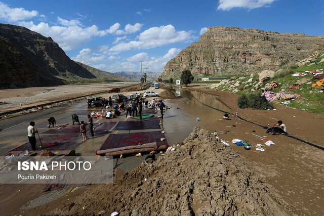 اشک‌هایی به درشتی انجیر