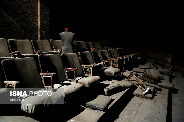 درهای "تئاتر نصر" به روی مردم باز شد  درهای "تئاتر نصر" به روی مردم باز شد