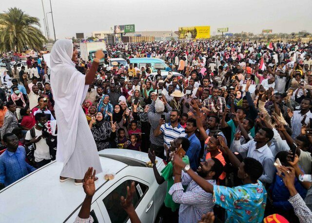 تحولات رخ داده در سودان کودتا نیست/ القاعده و داعش پایگاه مردمی در سودان ندارند