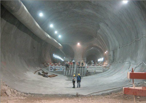 سه شیفته شدن ساخت پروژه احداث تونل - زیرگذر استاد معین 