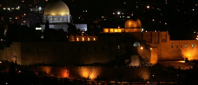 هشدار محمود عباس نسبت به هدف قرار دادن اماکن مقدس در پی آتش‌سوزی در مسجدالاقصی