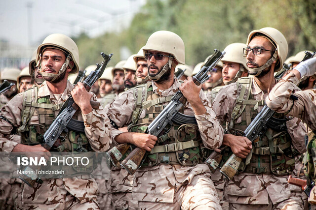 رژه ملی نیروهای مسلح در بندرعباس برگزار می‌شود
