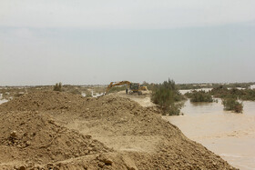 مهار سیل در روستاهای هیرمند