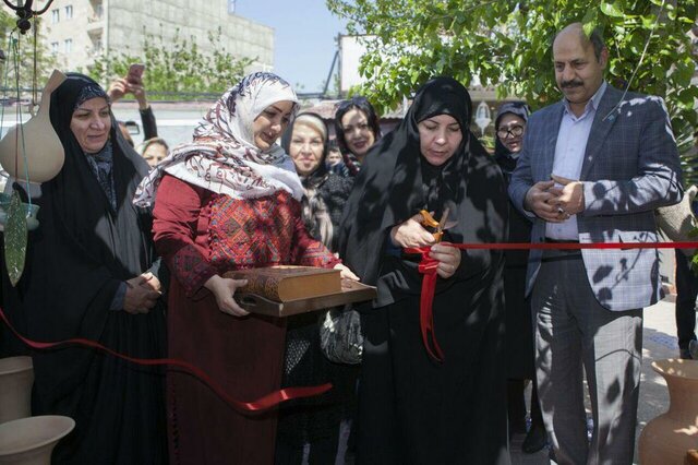 اولین باغ مدرسه سفال ایران افتتاح شد